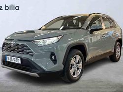 Grön Begagnad 2025 Toyota RAV4 Hybrid SUV | 439 900 kr