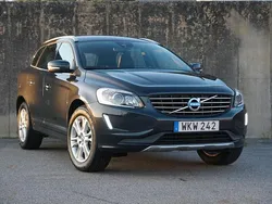 Grå Begagnad 2014 Volvo XC60 Summum SUV | 174 900 kr (Marknadspris)
