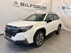 Vit Ny 2024 Subaru Forester SUV | 463 400 kr (Marknadspris)