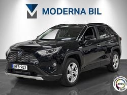 Svart Begagnad 2021 Toyota RAV4 Hybrid Executive SUV | 274 900 kr (Marknadspris)