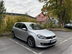 Silver Begagnad 2013 VW Golf VII R-line Halvkombi | 90 000 kr (Bra pris)