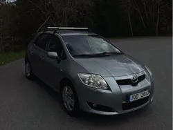 Grå Begagnad 2009 Toyota Auris Halvkombi | 43 500 kr (Bra pris)