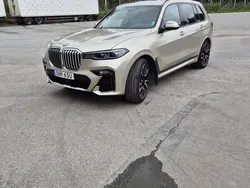 Grå Begagnad 2019 BMW X7 M Sport SUV | 689 000 kr