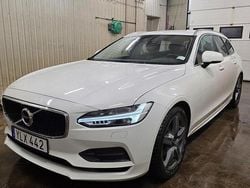 Vit Begagnad 2019 Volvo V90 Momentum Kombi | 198 000 kr (Bra pris)