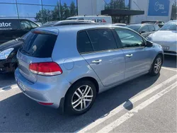 Blå Begagnad 2009 VW Golf VI Halvkombi | 54 900 kr (Marknadspris)