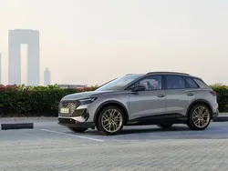 Ny 2024 Audi Q4 e-tron SUV | 675 800 kr