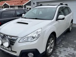 Vit Begagnad 2014 Subaru Outback SUV | 95 000 kr (Marknadspris)