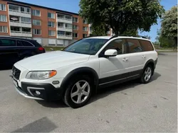 Vit Begagnad 2014 Volvo XC70 Kinetic SUV | 90 000 kr (Superpris)