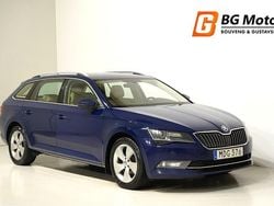 Blå Begagnad 2015 Skoda Superb Style Kombi | 129 900 kr (Marknadspris)