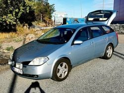 Ljusblå (silver) Begagnad 2004 Nissan Primera Kombi | 11 900 kr (Marknadspris)
