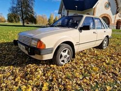 Begagnad 1984 Ford Escort Halvkombi | 17 000 kr