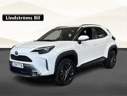 Vit Begagnad 2023 Toyota Yaris Cross SUV | 324 900 kr (Marknadspris)