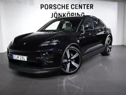 Svart (black) Begagnad 2024 Porsche Macan SUV | 895 000 kr