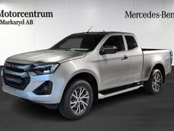 Grå (silver) Ny 2025 Isuzu D-Max Pickup | 733 750 kr (Marknadspris)