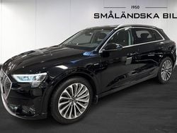 Svart Begagnad 2020 Audi e-tron SUV | 479 000 kr