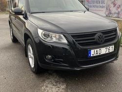 Svart Begagnad 2009 VW Tiguan Sportline SUV | 85 000 kr (Dyr)
