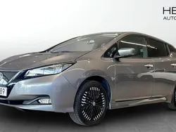 Grå (grey) Begagnad 2023 Nissan Leaf N-Connecta Halvkombi | 249 900 kr (Lite dyr)