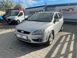 Grå Begagnad 2008 Ford Focus Trend Kombi | 19 900 kr (Marknadspris)