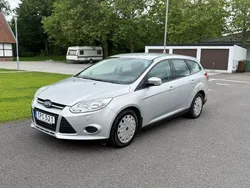 Grå Begagnad 2015 Ford Focus Kombi | 54 900 kr (Bra pris)