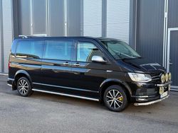 Svart Begagnad 2016 VW Multivan Minibuss | 249 000 kr (Lite dyr)