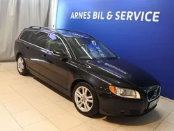 Svart Begagnad 2013 Volvo V70 Momentum Kombi | 89 898 kr (Marknadspris)