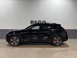 Svart Begagnad 2012 Porsche Cayenne Turbo SUV | 239 000 kr
