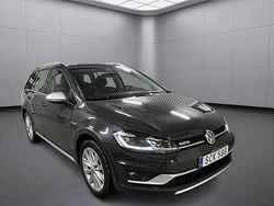 Grå Begagnad 2018 VW Golf Alltrack Kombi | 204 700 kr (Marknadspris)