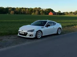 Vit Begagnad 2016 Subaru BRZ Sportkupé | 239 000 kr