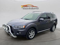 Mörkgrå (grå) Begagnad 2010 Mitsubishi Outlander Comfort Edition SUV | 104 900 kr (Marknadspris)