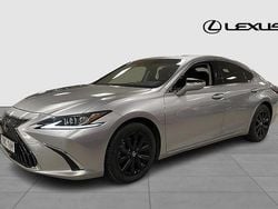 Silver Begagnad 2023 Lexus ES300H Limited Edition Sedan | 409 900 kr