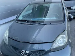 Grå Begagnad 2006 Toyota Aygo Halvkombi | 4 999 kr (Superpris)