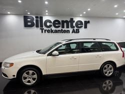 Vit Begagnad 2008 Volvo V70 Kinetic Kombi | 49 900 kr (Marknadspris)