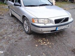 Grå Begagnad 2001 Volvo V70 Kombi | 18 500 kr (Marknadspris)