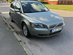 Grön Begagnad 2006 Volvo V50 Kombi | 20 000 kr (Bra pris)