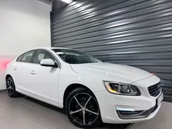 Vit Begagnad 2013 Volvo S60 Sedan | 139 900 kr (Dyr)