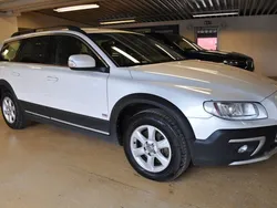 Vit Begagnad 2014 Volvo XC70 Momentum SUV | 169 000 kr (Marknadspris)