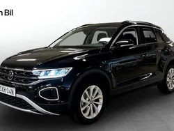 Svart (deep black pearl) Begagnad 2024 VW T-Roc Edition SUV | 319 800 kr (Marknadspris)
