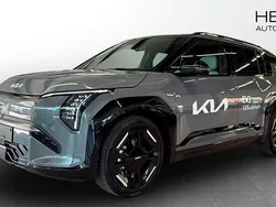Grå (grey) Begagnad 2025 Kia EV3 2 SUV | 509 900 kr