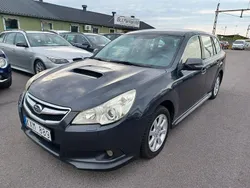 Mörkgrå Begagnad 2010 Subaru Legacy Kombi | 25 000 kr (Marknadspris)
