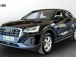 Brilliantsvart Begagnad 2022 Audi Q2 Proline SUV | 229 000 kr (Marknadspris)