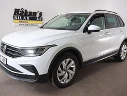 Vit Begagnad 2022 VW Tiguan SUV | 299 500 kr (Bra pris)