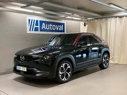 Svart Begagnad 2023 Mazda MX30 Edition SUV | 399 900 kr