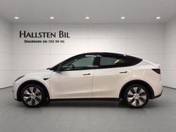 Vit Begagnad 2023 Tesla Model Y Long Range AWD SUV | 439 000 kr (Marknadspris)
