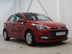 Röd Begagnad 2016 Hyundai i20 Comfort Halvkombi | 89 900 kr (Marknadspris)