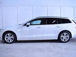 Vit Begagnad 2019 Volvo V60 Kombi | 234 900 kr (Bra pris)
