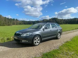 Grå Begagnad 2011 Skoda Octavia Elegance Kombi | 28 000 kr (Bra pris)