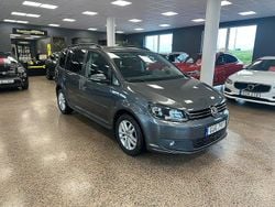 Mörkgrå (grå) Begagnad 2015 VW Touran Minibuss | 139 900 kr (Marknadspris)