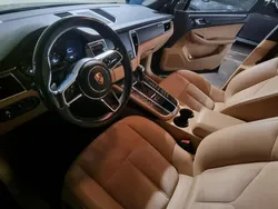 Svart Begagnad 2017 Porsche Macan SUV | 359 000 kr (Marknadspris)
