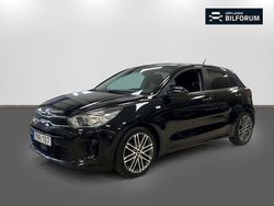 Svart Begagnad 2017 Kia Rio Launch Edition Halvkombi | 149 000 kr (Marknadspris)