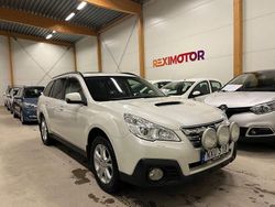 Vit Begagnad 2014 Subaru Outback Kombi | 99 900 kr (Bra pris)